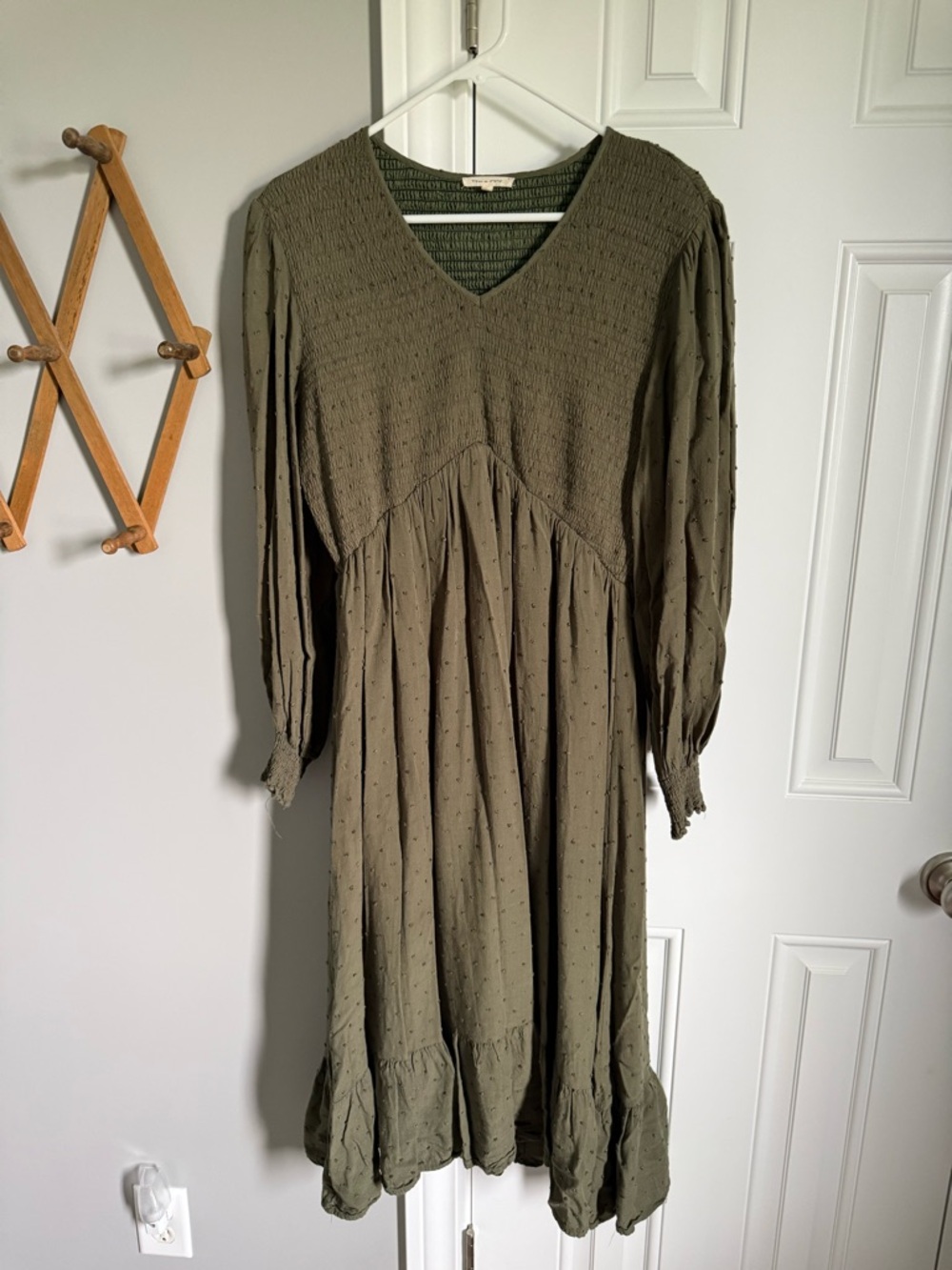 tea n rose Olive Green V-Neck Smocked Midi Dress